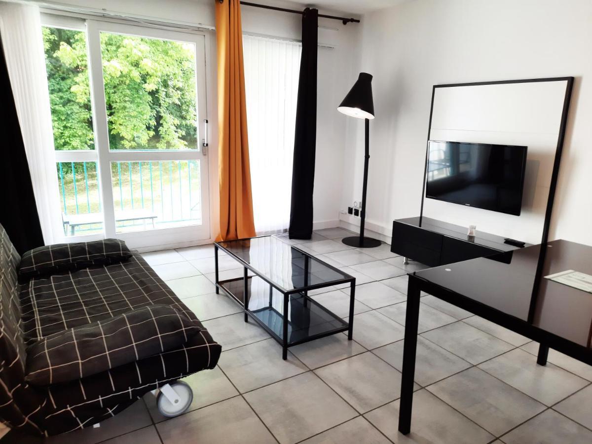 La Poterie - Appartement Avec Balcon Et Parking Prive Κεμπέρ Εξωτερικό φωτογραφία